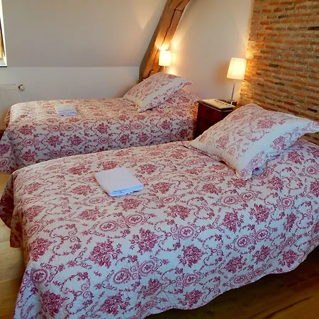 Oda ve Kahvaltı Le Presbytere Du Vigneau