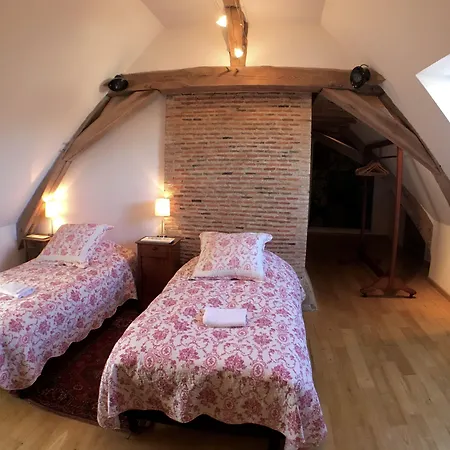 Le Presbytere Du Vigneau 3* Ménil