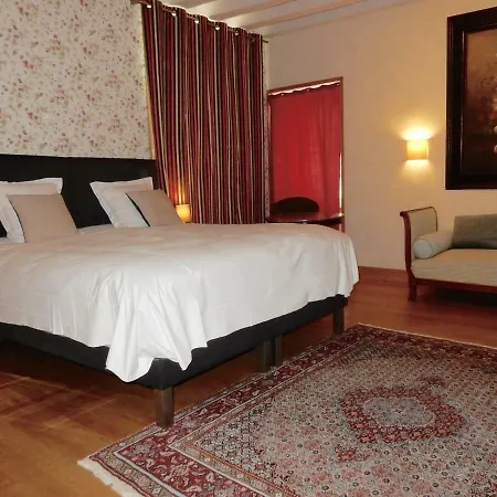 Le Presbytere Du Vigneau Oda ve Kahvaltı