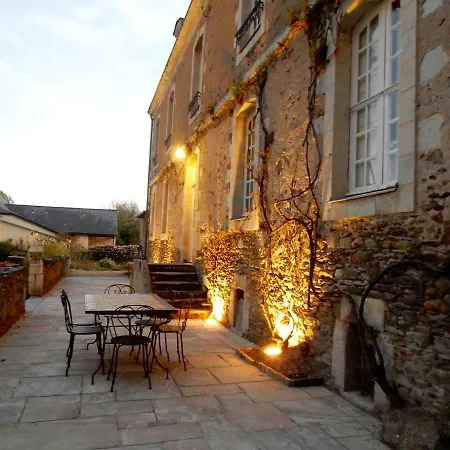 Le Presbytere Du Vigneau 3* Menil
