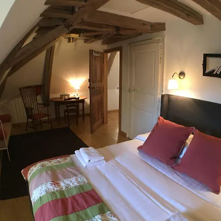Le Presbytere Du Vigneau Bed & Breakfast 3*