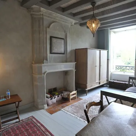 Bed & Breakfast Le Presbytere Du Vigneau 3*